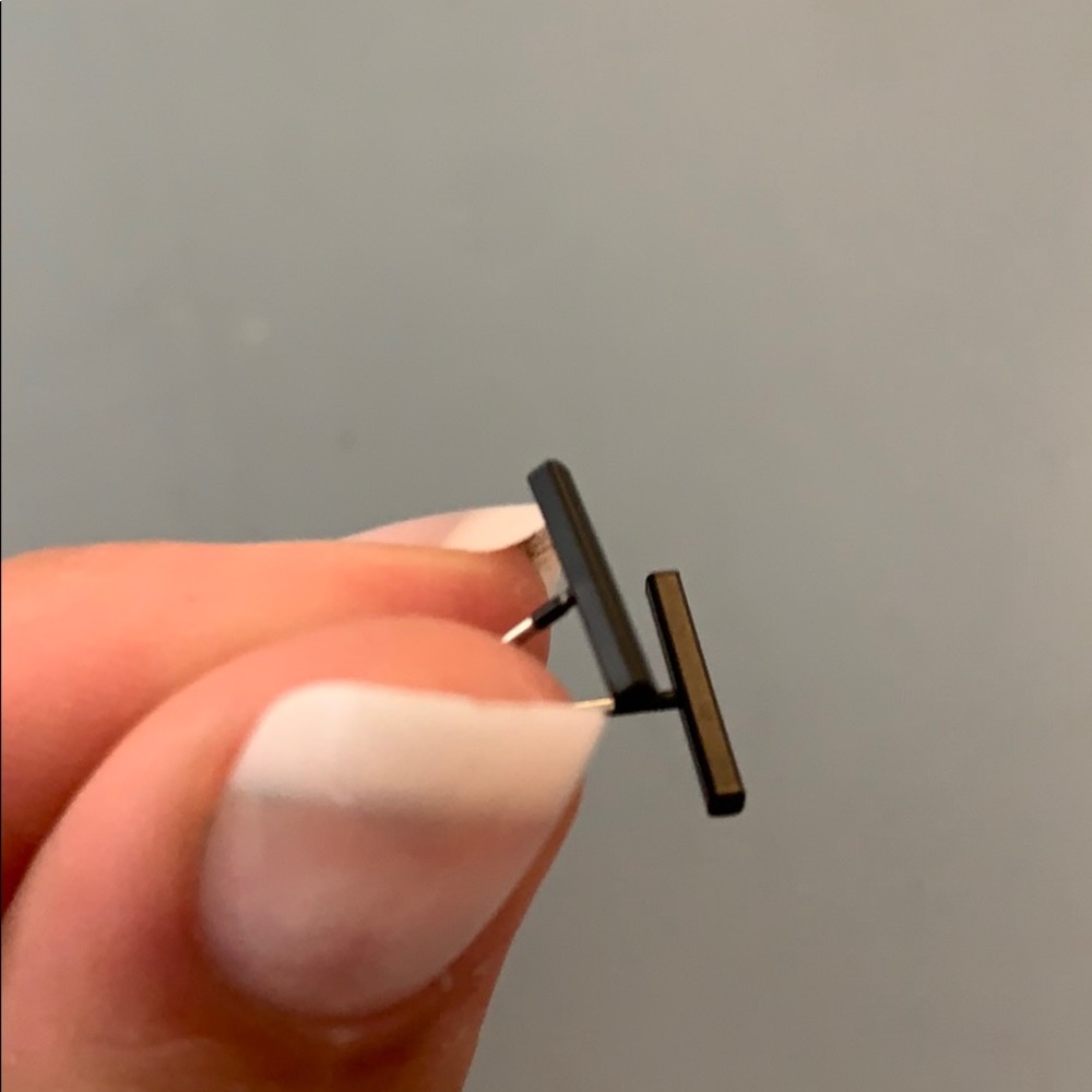 Earrings - Picture 2 of 5